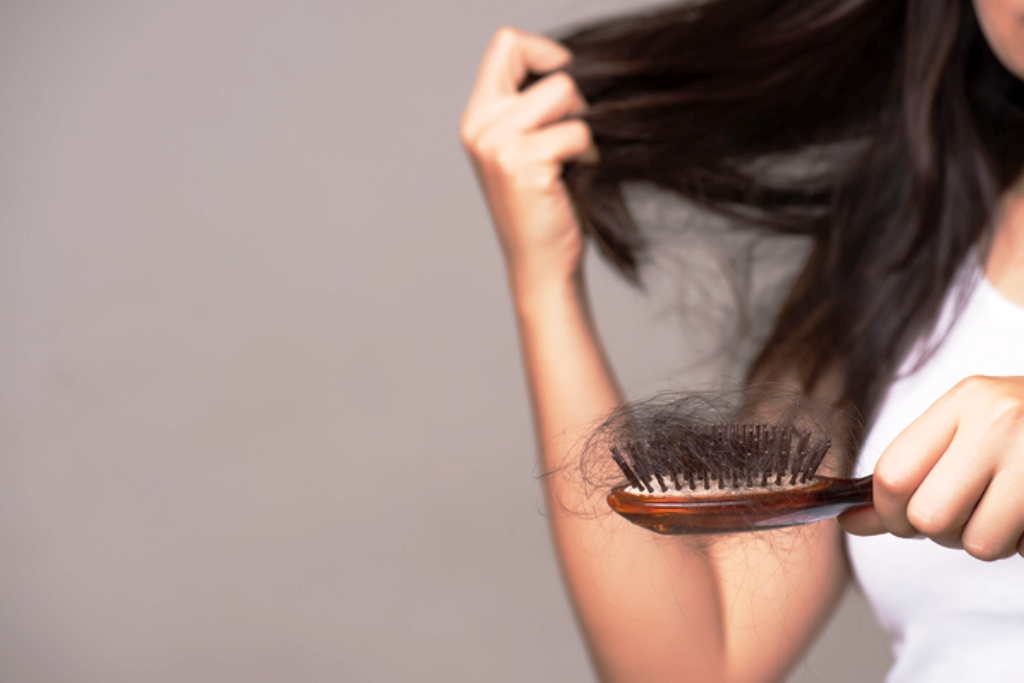 Top 10 Reason of Hair Fall in Women