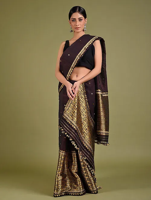 Mekhela chadar draping style is a traditional style used in Assam